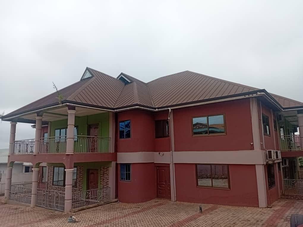 Lux suite ToniTab Lodge Sunyani Airport