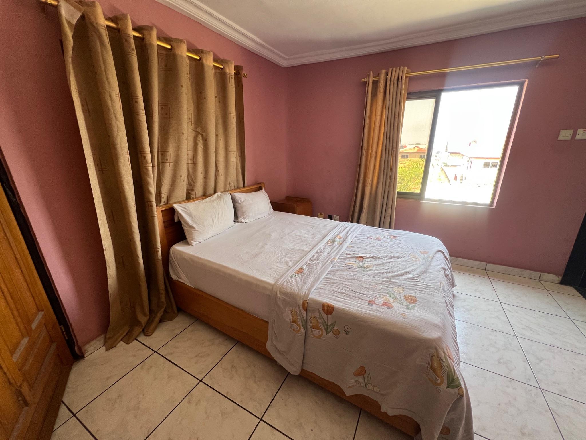 Elegant Standard Suite – Modern Hotel, Ahwiaa, Kumasi photo 2